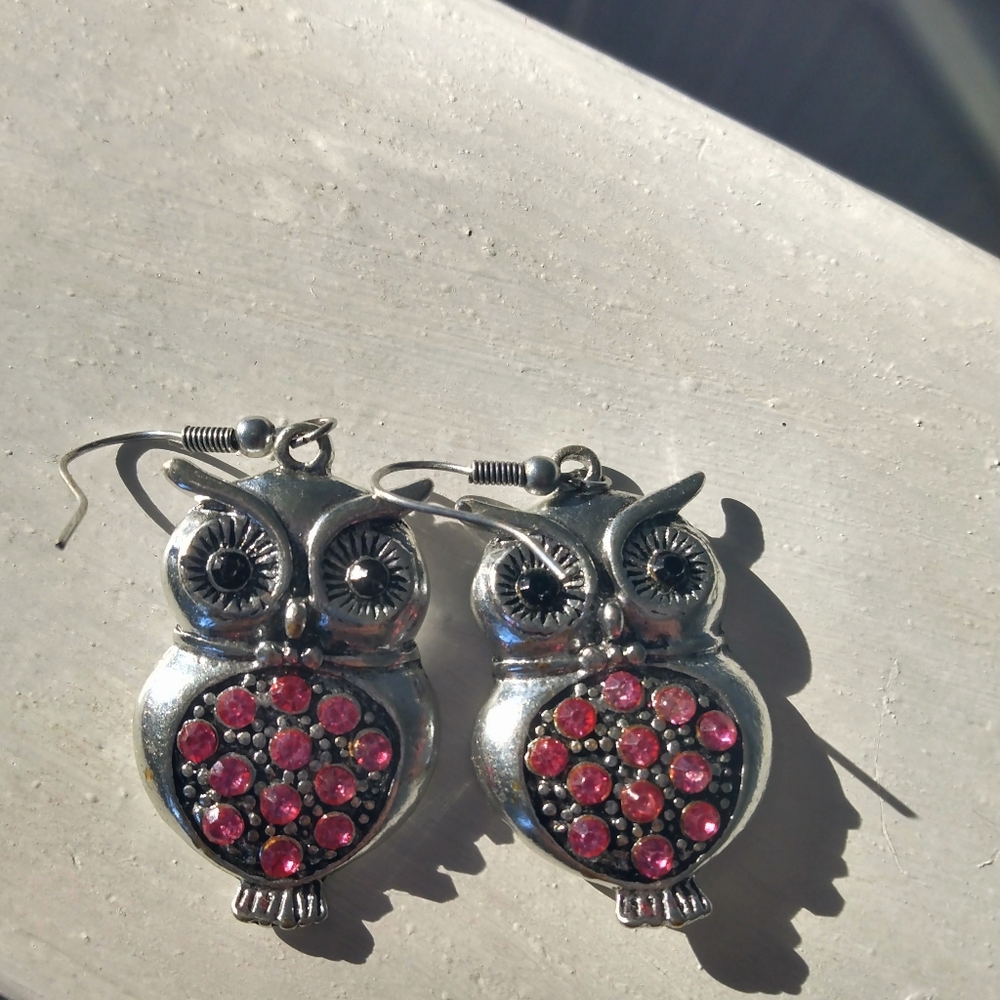 Owl pink diamond earrings